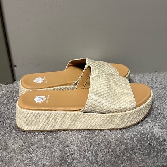 Yellow Box Aldine Platform Sandal - Picture 5 of 8